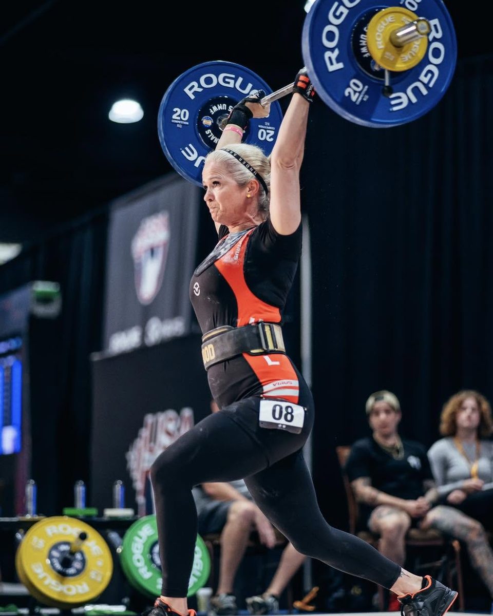 Misty Hill, Vektløfter Barbell Weightlifting Coach