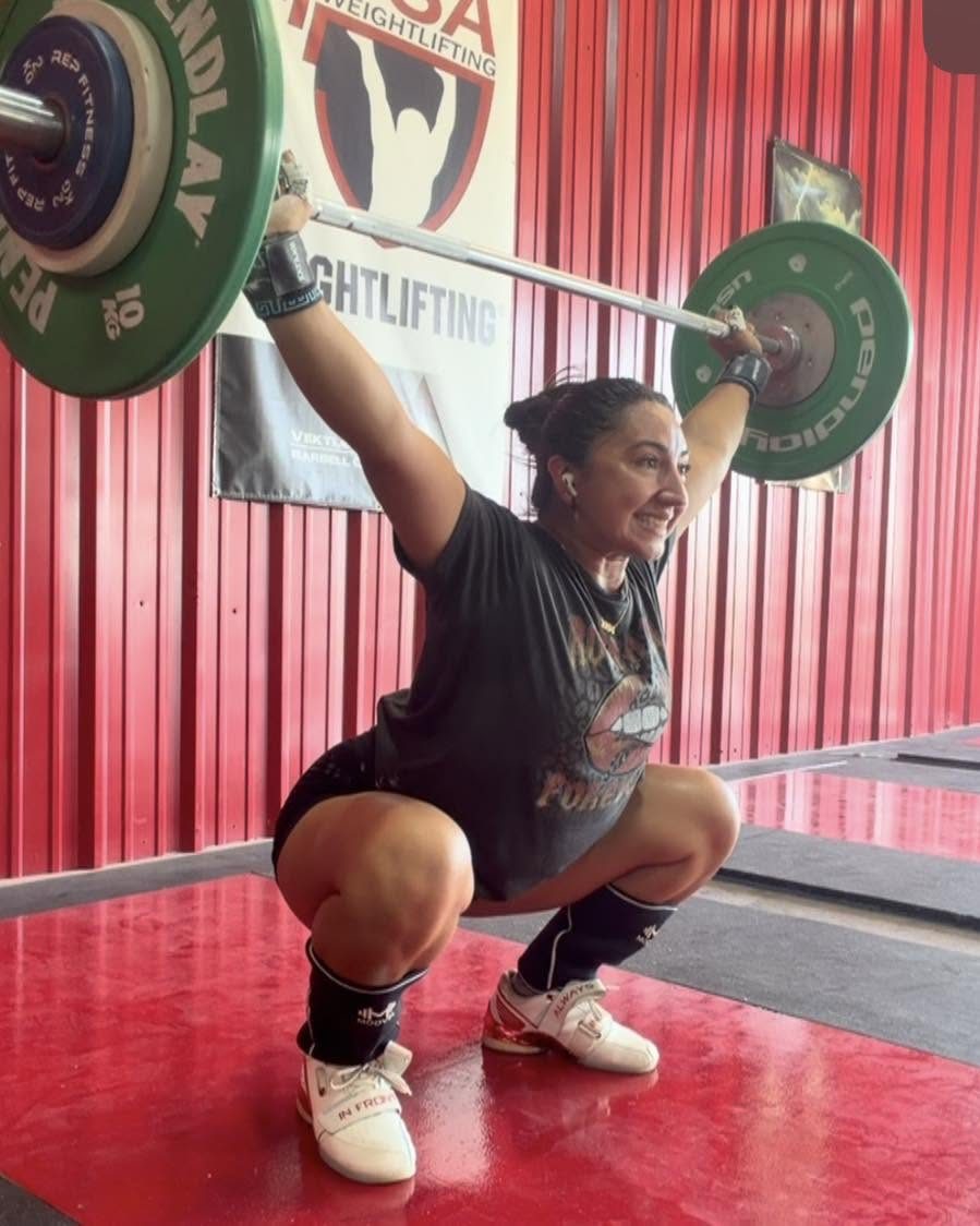 Yvonne Guajardo, Vektløfter Barbell Weightlifting Coach